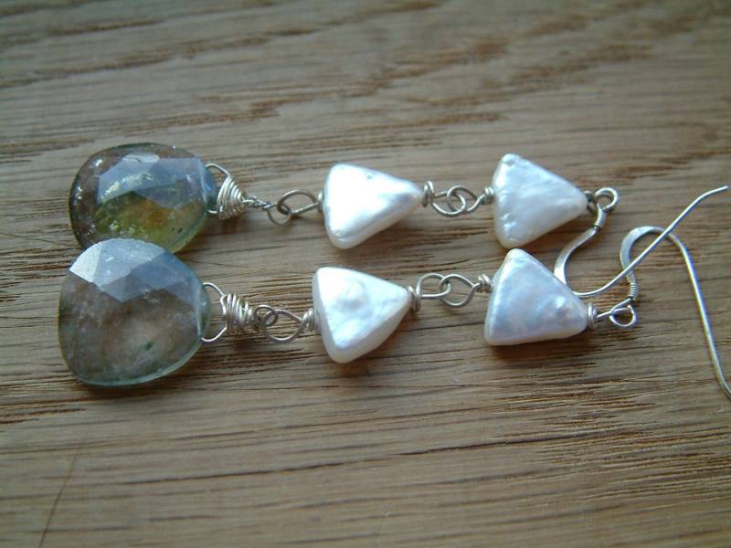 Wassermelonen Turmalin Kristallscheibe Und Dreieck Münze Perle Silber Ohrringe von designsonbenbecula