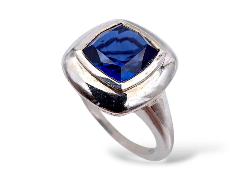 Bold Modernist Sterling Silver Ring With Deep Blue Cushion-Cut Stone | Vintage 925 Statement Size 66.5 | Us 11.75 von detaschmuck
