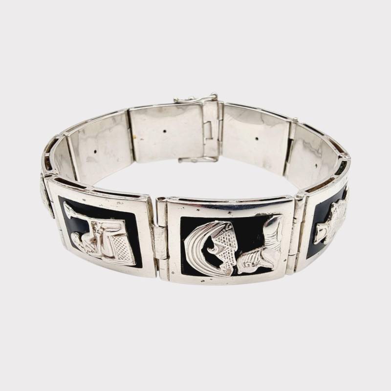 Egyptian Revival Silver Bracelet With Pharaoh & Symbol Motifs - 57.6G Vintage Statement Piece von detaschmuck