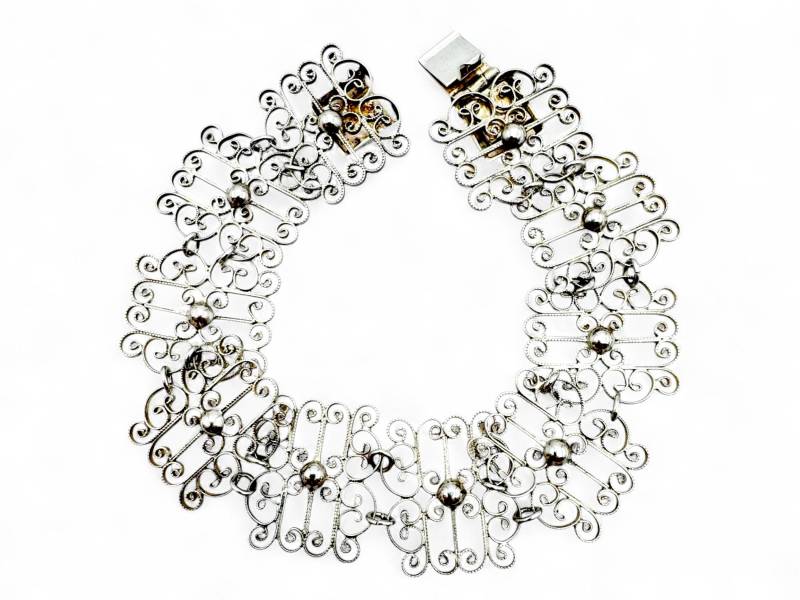 Elegant Vintage 835 Silver Filigree Bracelet With Intricate Scrollwork Design, 18 cm von detaschmuck