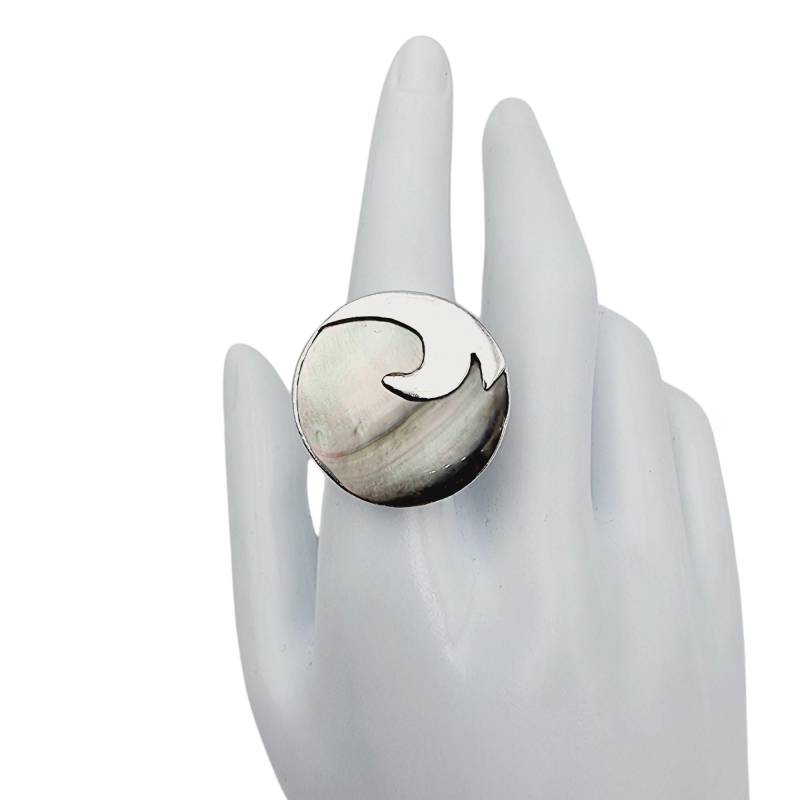 Large Vintage Silver Wave Ring With Mother Of Pearl Inlay Size 58 | Us 8.25 von detaschmuck