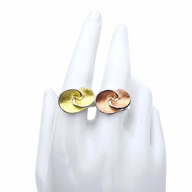 Two Silver Spiral Rings - Modern Statement Ring 925 Wave Ring, Size 58 von detaschmuck