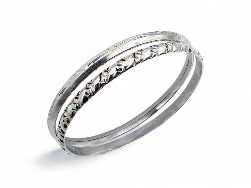 Two Vintage Silver Bracelets, Mexico & Kp Engraved Bangle Bracelets - Signed Collectible von detaschmuck