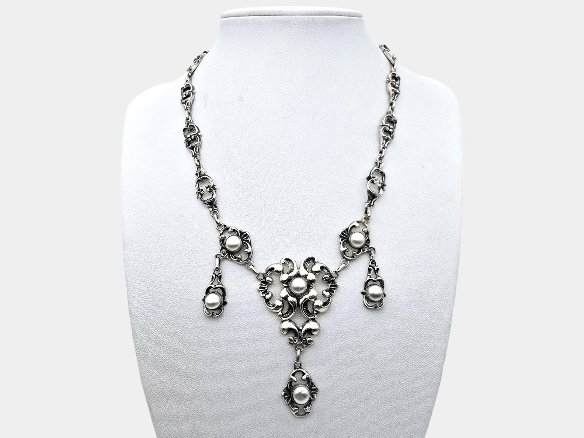 Vintage 835 Silver Baroque Revival Necklace With Faux Pearls - European Elegance, 1940S-1950S Vintage 835 Silver Baroque Revival Necklace With Faux Pearls - European Elegance, 1940S-1950S von detaschmuck