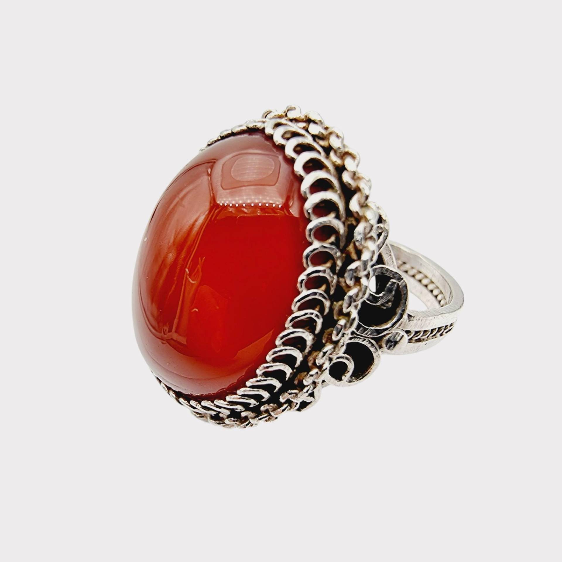 Vintage 900 Silver Ring With Large Red Carnelian Cabochon | Size 51 | Us 5.5 von detaschmuck