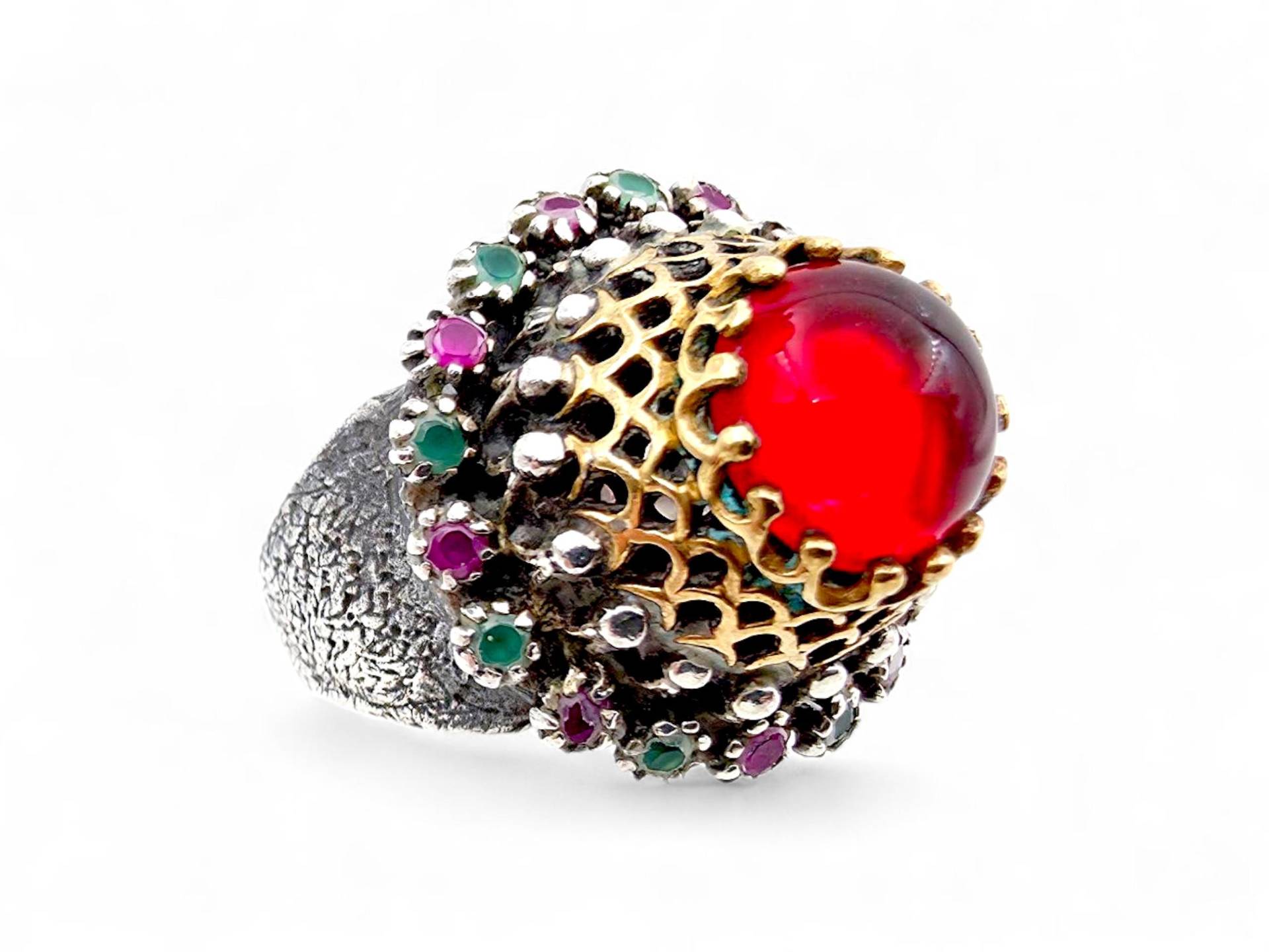 Vintage 925 Silver Ring With Red Cabochon Dome, Emerald & Ruby Accents, Bold Boho Statement Jewelry, Eu 58 | Us 8.25 von detaschmuck