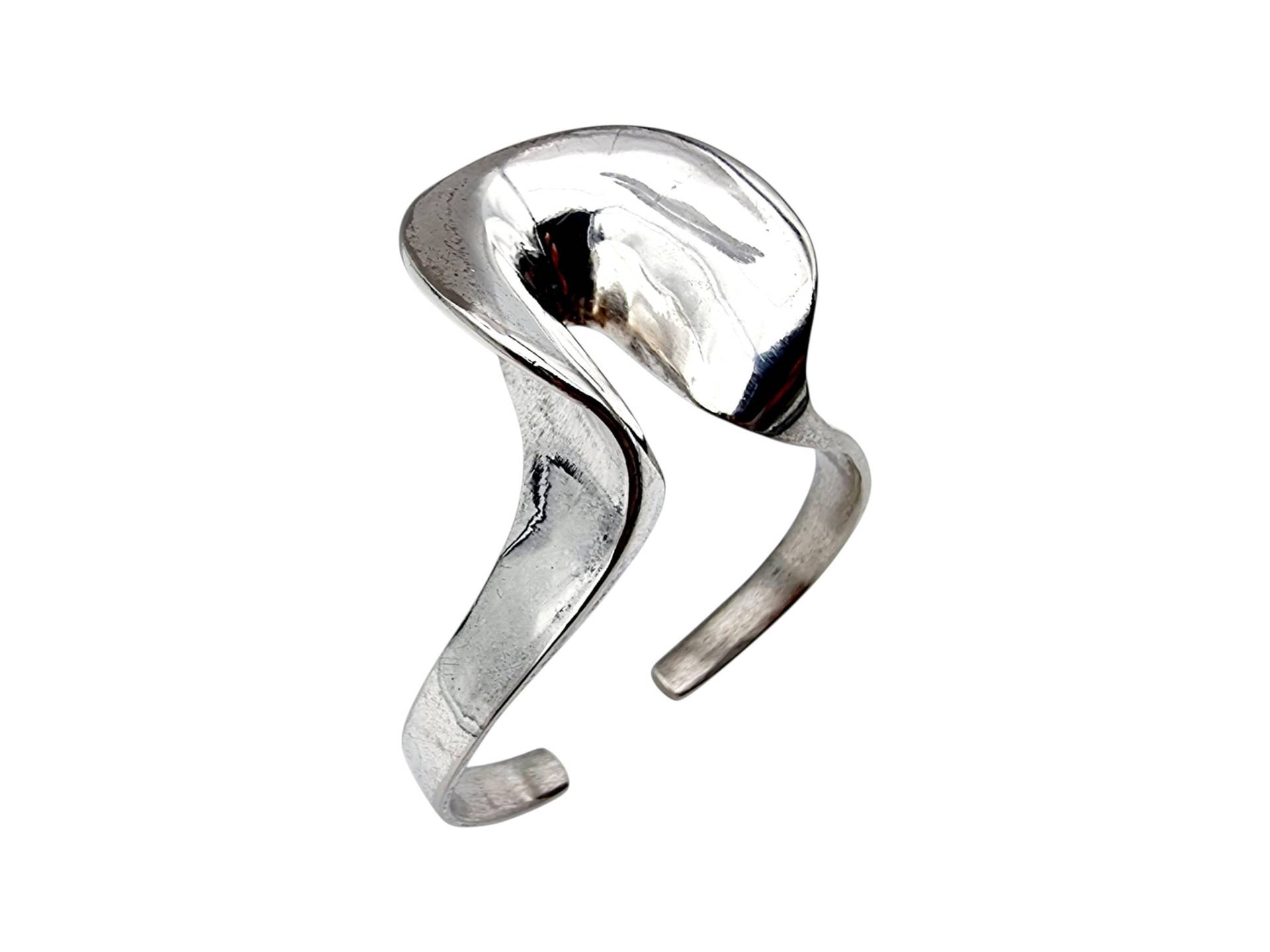 Vintage Modernist Silver Cuff Bracelet, 800 Silver, Sculptural Wave Design, 38.9G von detaschmuck