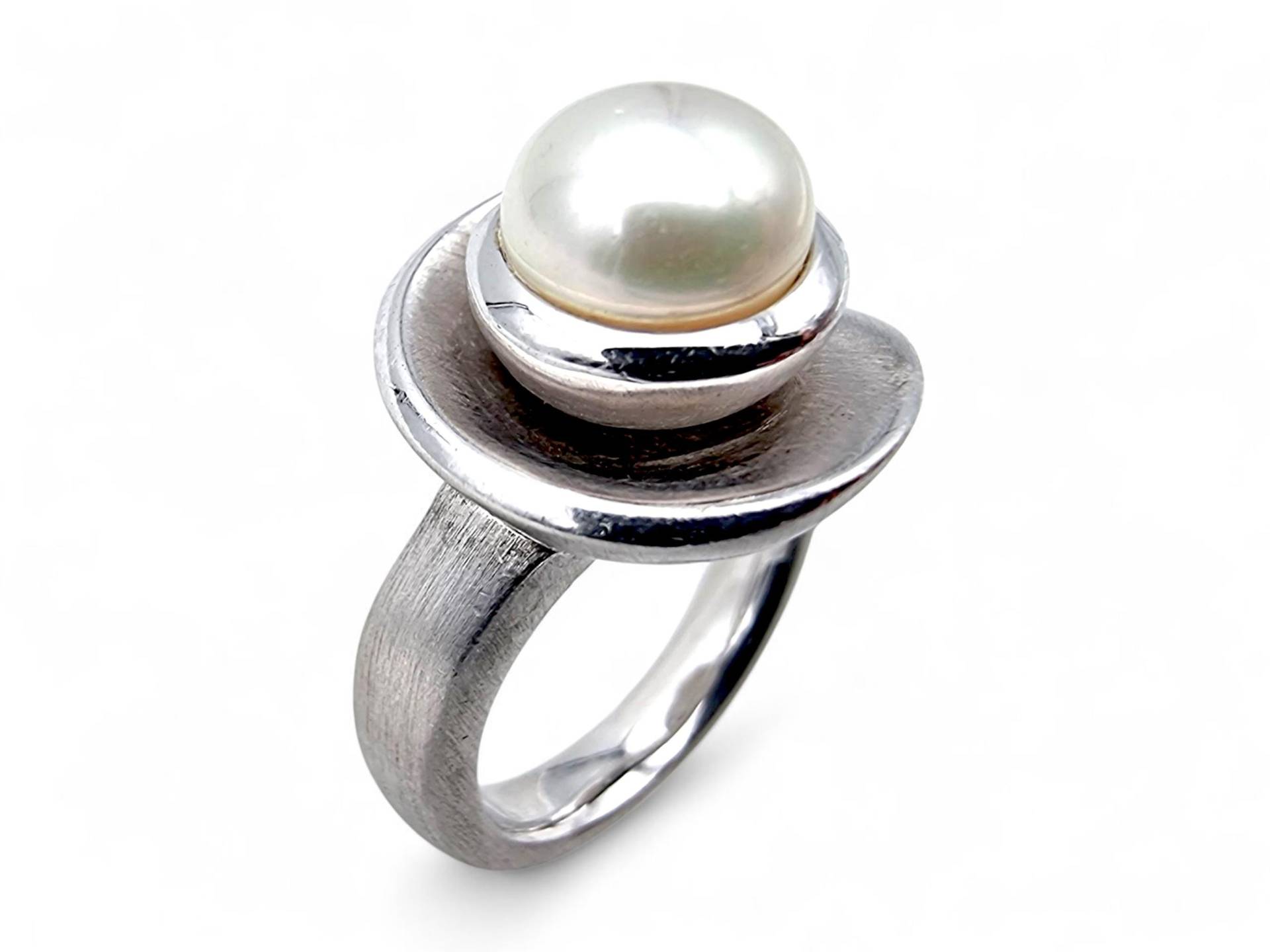 Vintage Modernist Sterling Silver Pearl Ring 925 B., Sculptural Design With White Cultured von detaschmuck