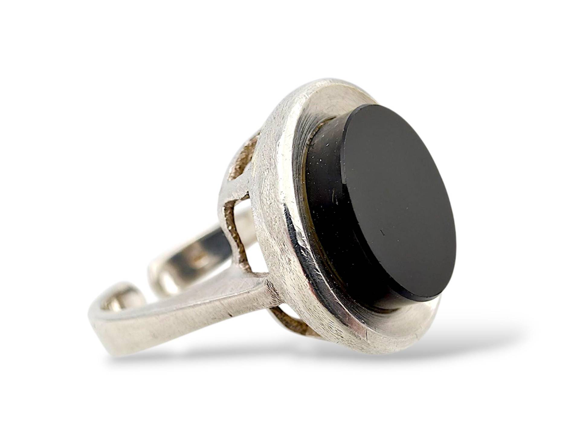 Vintage Silver 835 Ring With Black Onyx | Modernist Adjustable Minimalist 1970S Jewelry Eu Size 52 | Us 6 von detaschmuck