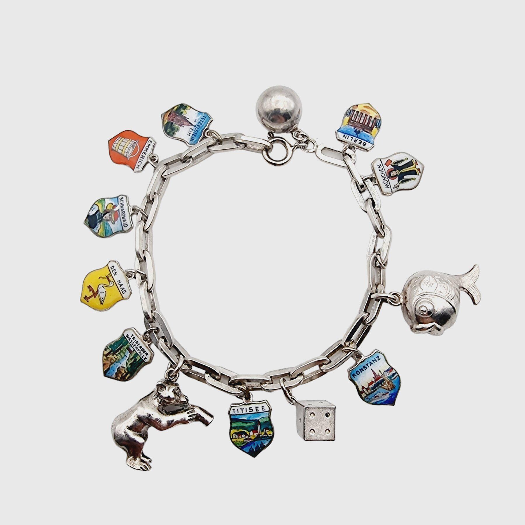 Vintage Silver Charm Bracelet Vintage Silver Charm Bracelet von detaschmuck