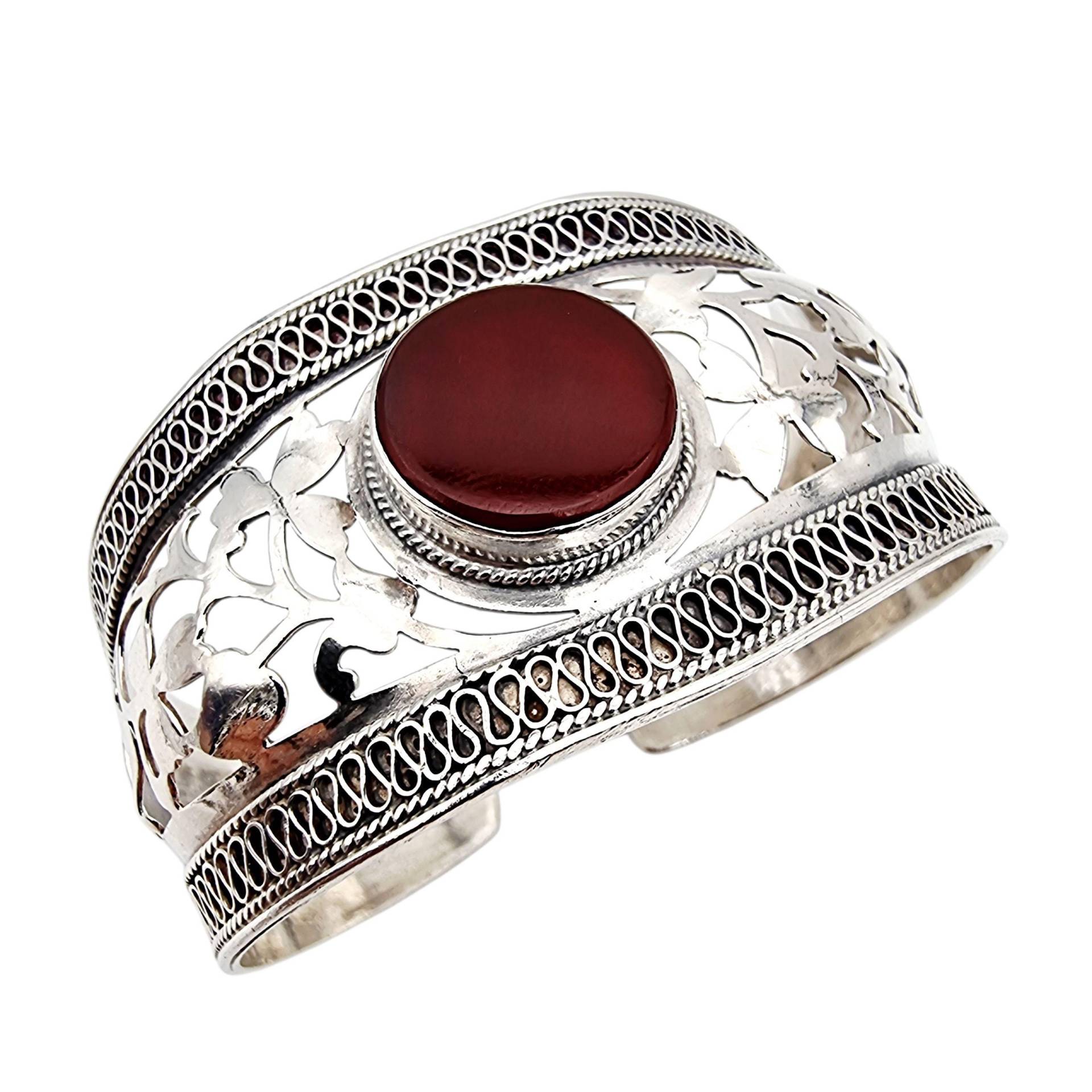Vintage Silver Cuff Bracelet With Red Carnelian Gemstone - Ornate Floral Filigree Design, 925 Sterling, Adjustable von detaschmuck