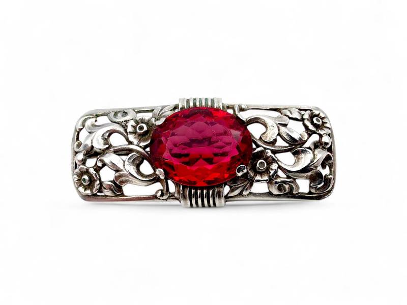 Vintage Silver Floral Brooch With Deep Red Oval Center Stone | 46×19mm Antique-Style Ornate Openwork von detaschmuck