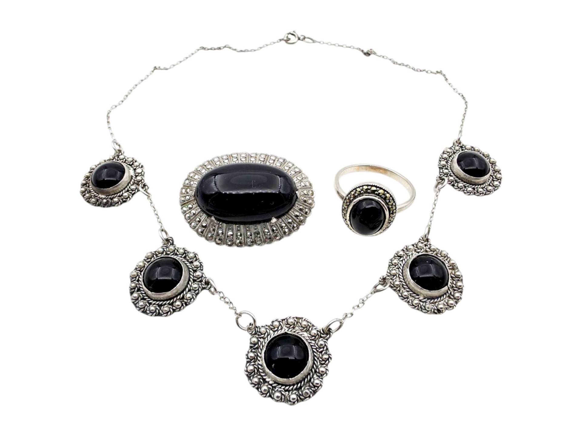 Vintage Silver Jewelry Set With Black Onyx - Necklace, Brooch & Ring Ornate Floral Design Total 29.3G Eu 59 | Us 8.75 von detaschmuck