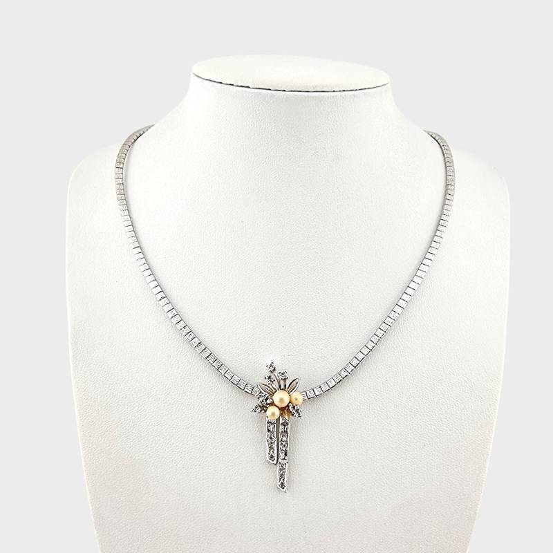 Vintage Silver Necklace With Faux Pearls & Rhinestones - Elegant Floral Design von detaschmuck