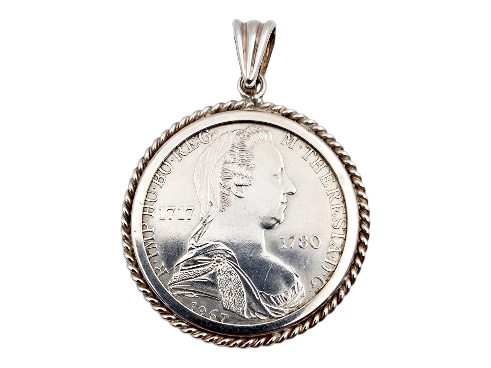 Vintage Silver Pendant | Austrian 25 Schilling Maria Theresia Coin 1967 Rope Frame Jewelry von detaschmuck