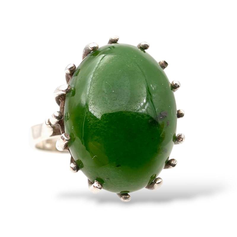 Vintage Silver Ring With Green Jade Cabochon - 900 Prong Set Mid Century Statement Eu 59 | Us 8.75 von detaschmuck