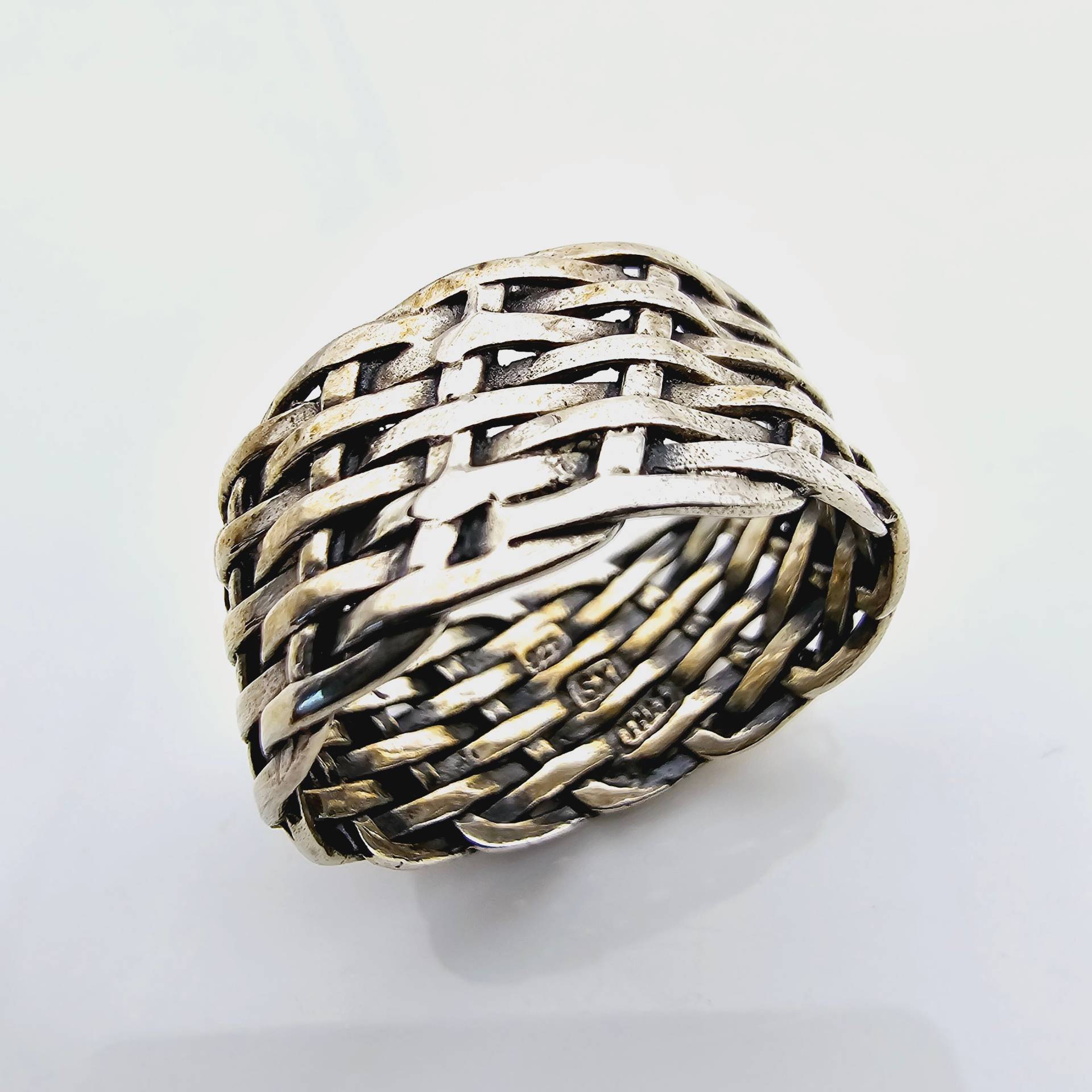 Vintage Sterling Silver Infinity Braided Ring, Size 67 Vintage Sterling Silver Infinity Braided Ring, Size 67 von detaschmuck