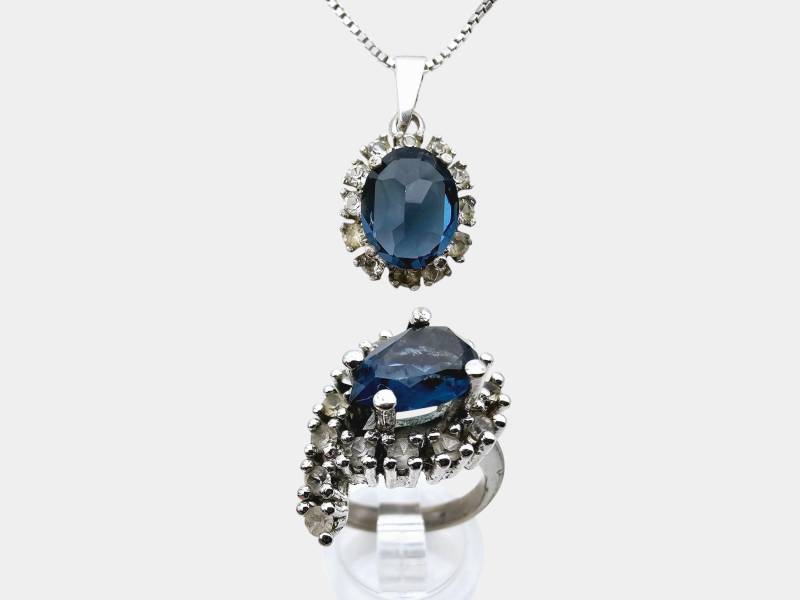 Vintage Sterling Silver Necklace & Ring With Blue/White Stones - Set von detaschmuck