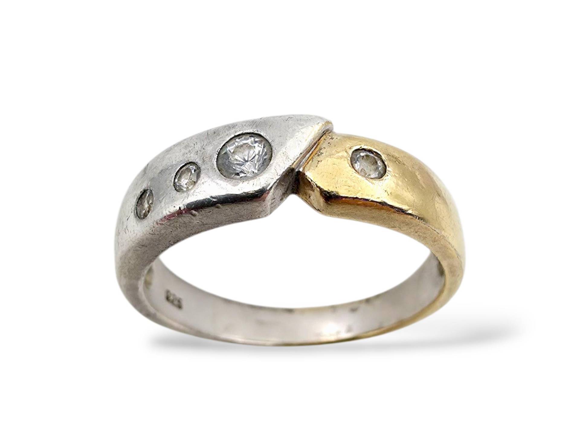 Vintage Two-Tone Silver Ring | Eu 57/Us 8 | 925 & Gold Plated Band With Cubic Zirconia Modern Minimalist Design Vintage Two-Tone Silver Ring | Eu 57/Us 8 | 925 & Gold Plated Band With Cubic Zirconia Modern Minimalist Design von detaschmuck