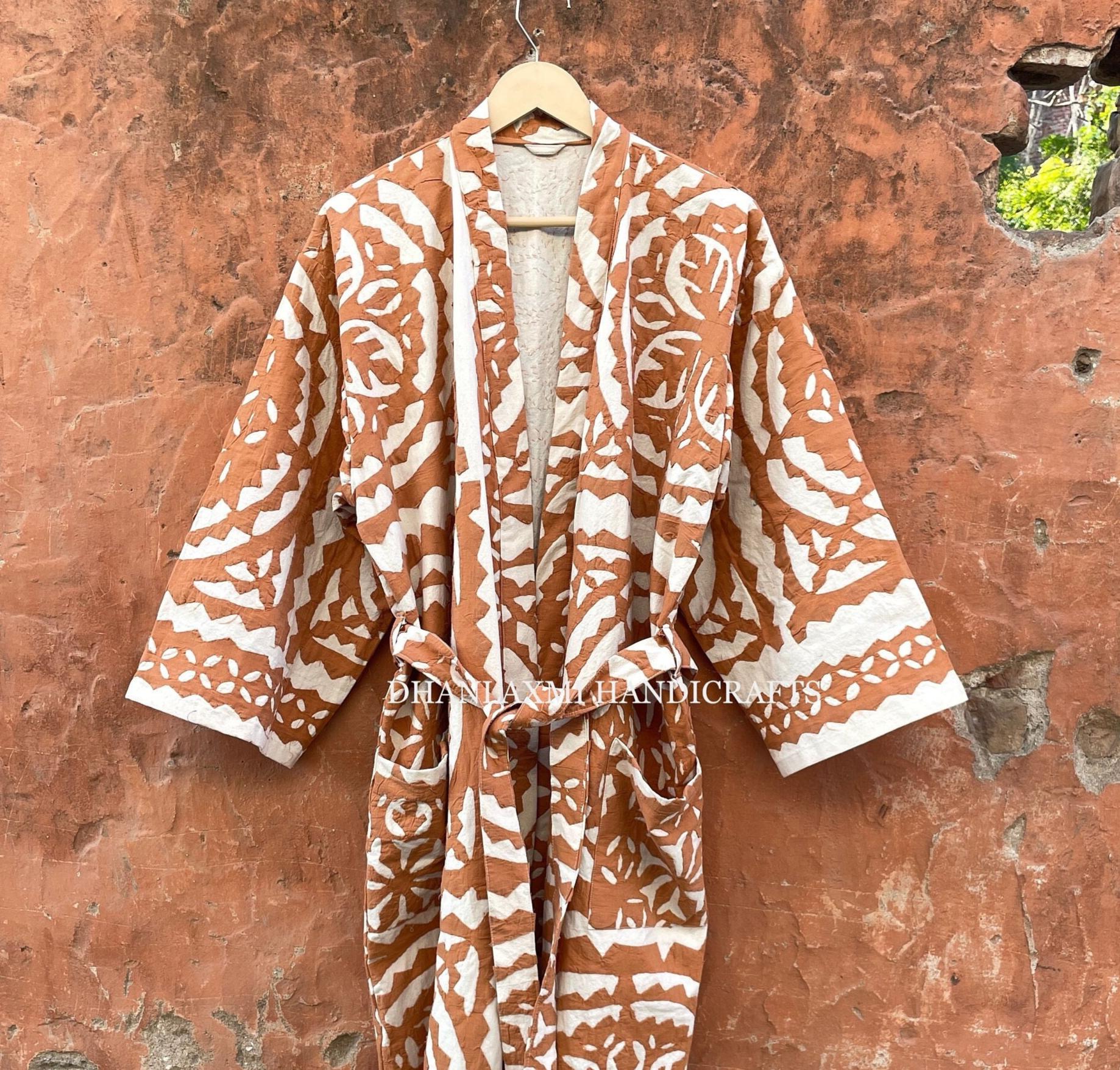 Neue Sammlung 2022 Cutwork-Applikation-Baumwollhandgemachter Robe, Sommer-strand-Abnutzungs-Kimono-Art-Kleid, Maxibrautjungfer-Hauskleid-Geschenk von dhanlaxmihandicraft
