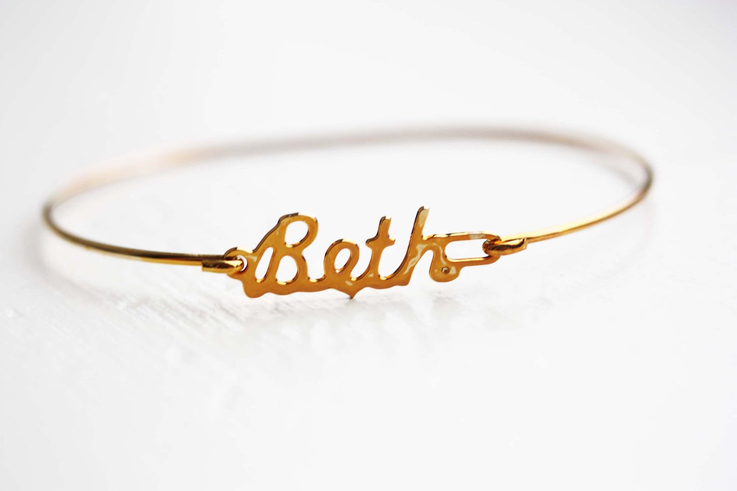Beth Namensarmband Gold, Namensarmband, Vintage Goldarmband, Armband von diamentdesigns