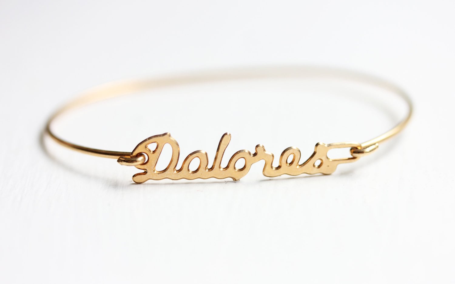 Dolores Namensarmband Gold, Namensarmband, Vintage Goldarmband, Armband von diamentdesigns