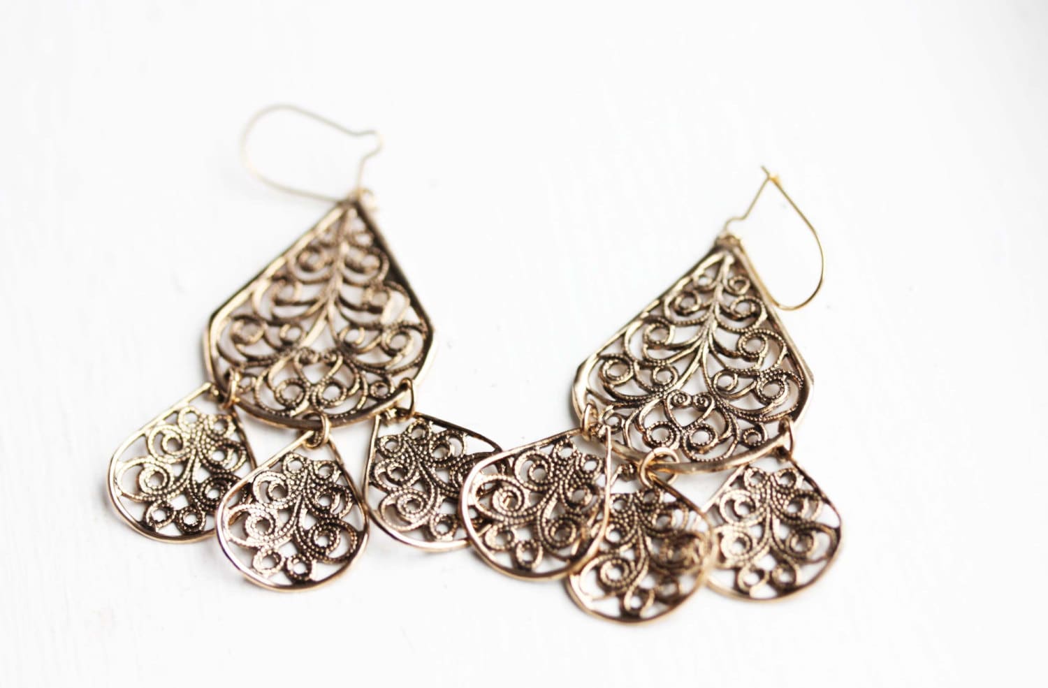 Filigrane Blütenblatt Ohrringe, Filigrane Messing Ohrringe von diamentdesigns