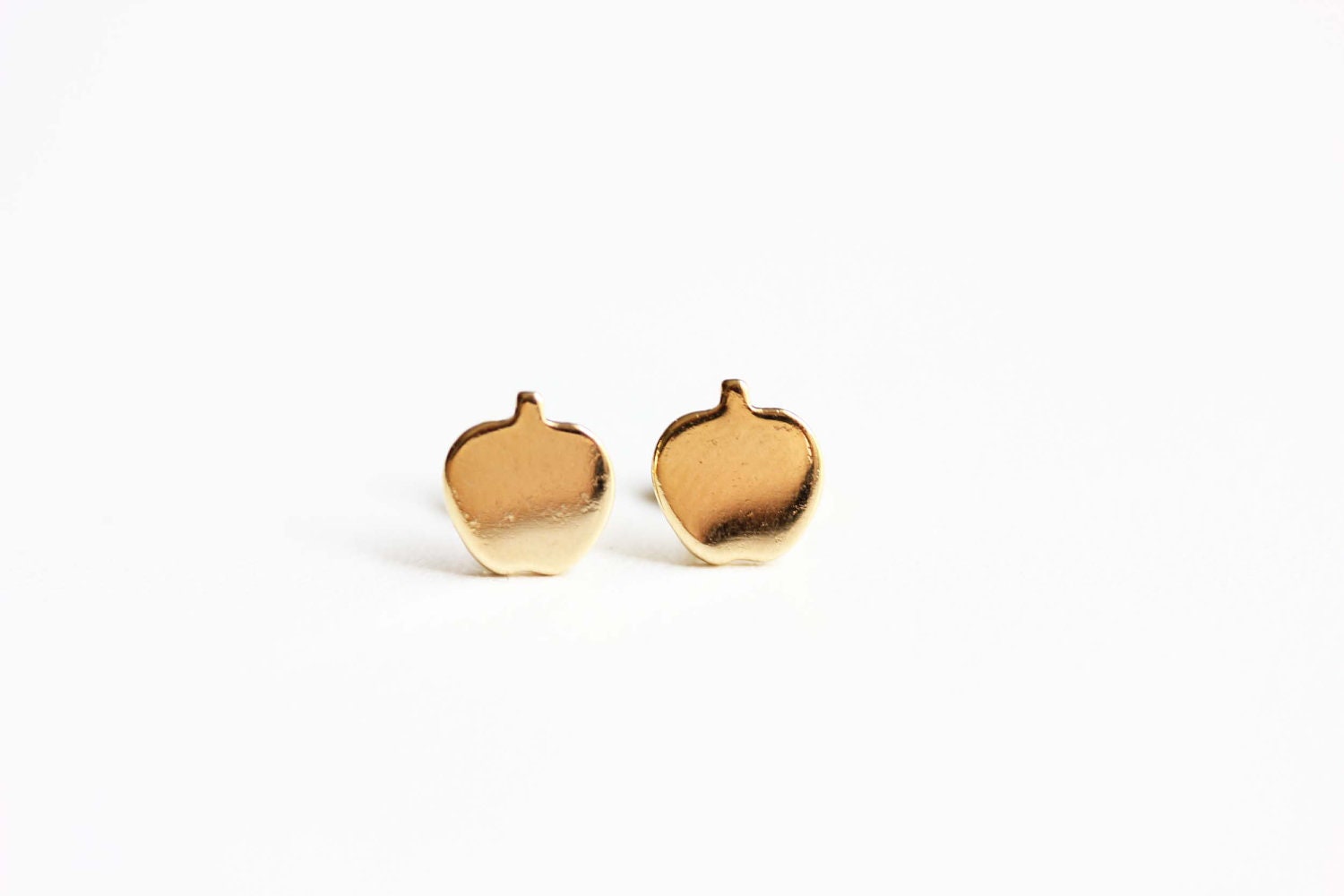 Gold Apfel Ohrstecker, Obst Ohrringe, Ohrringe von diamentdesigns