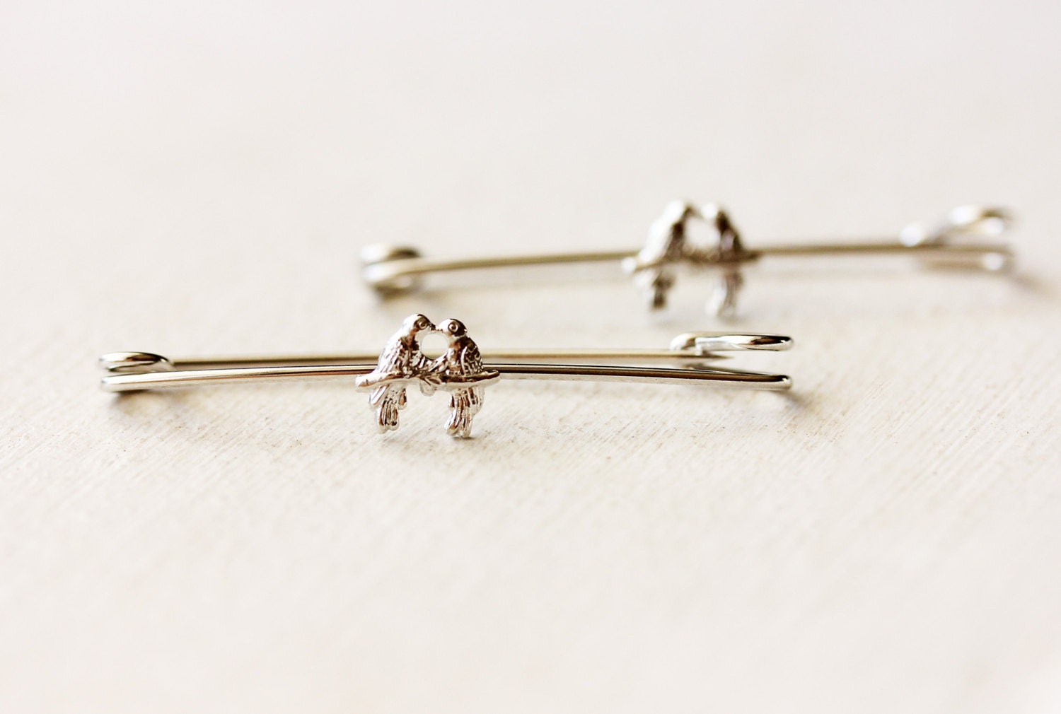 Sicherheitsnadel Vögel, Liebe Vögel Sicherheitsnadel, Silber Anstecknadel, Vogel Pin von diamentdesigns
