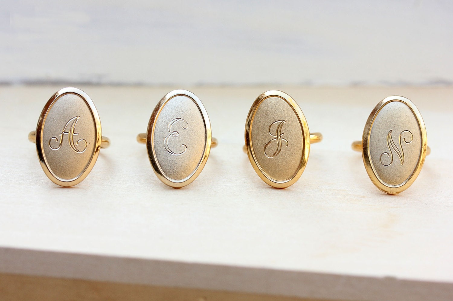 Siegelring Oval, Gold Siegelring, Vintage, Initial Ring, Monogramm F, G, H, N, P, R, W von diamentdesigns