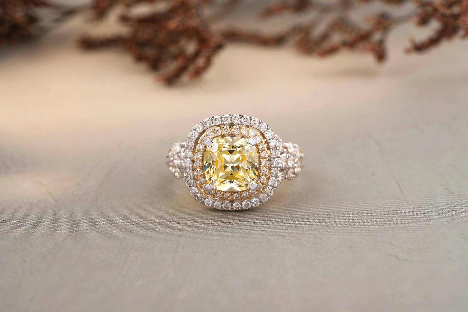 4Ct Gelber Saphir Statement Diamantring, Cocktail Goldring, 14 Karat Solid Gold, Geburtsstein Ringe, Natürliche Diamanten, Geschenk Für Sie von diamondaffaire