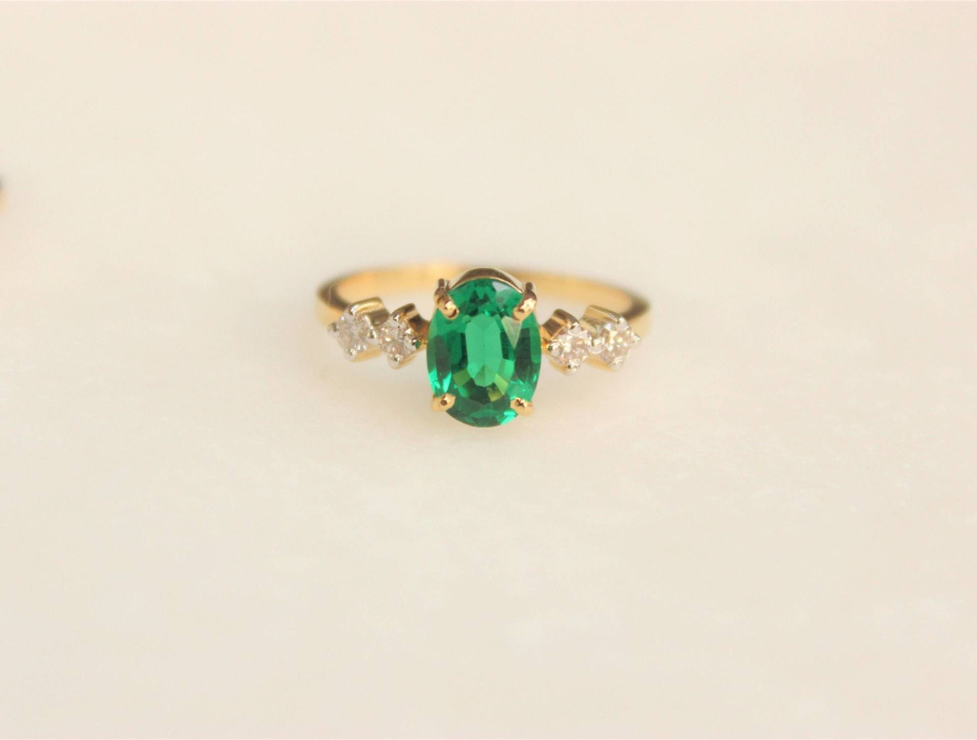 Oval Smaragd Diamant Ring, Edelstein 14K Solid Gold, Naturdiamanten, Perfektes Geschenk Für Sie von diamondaffaire