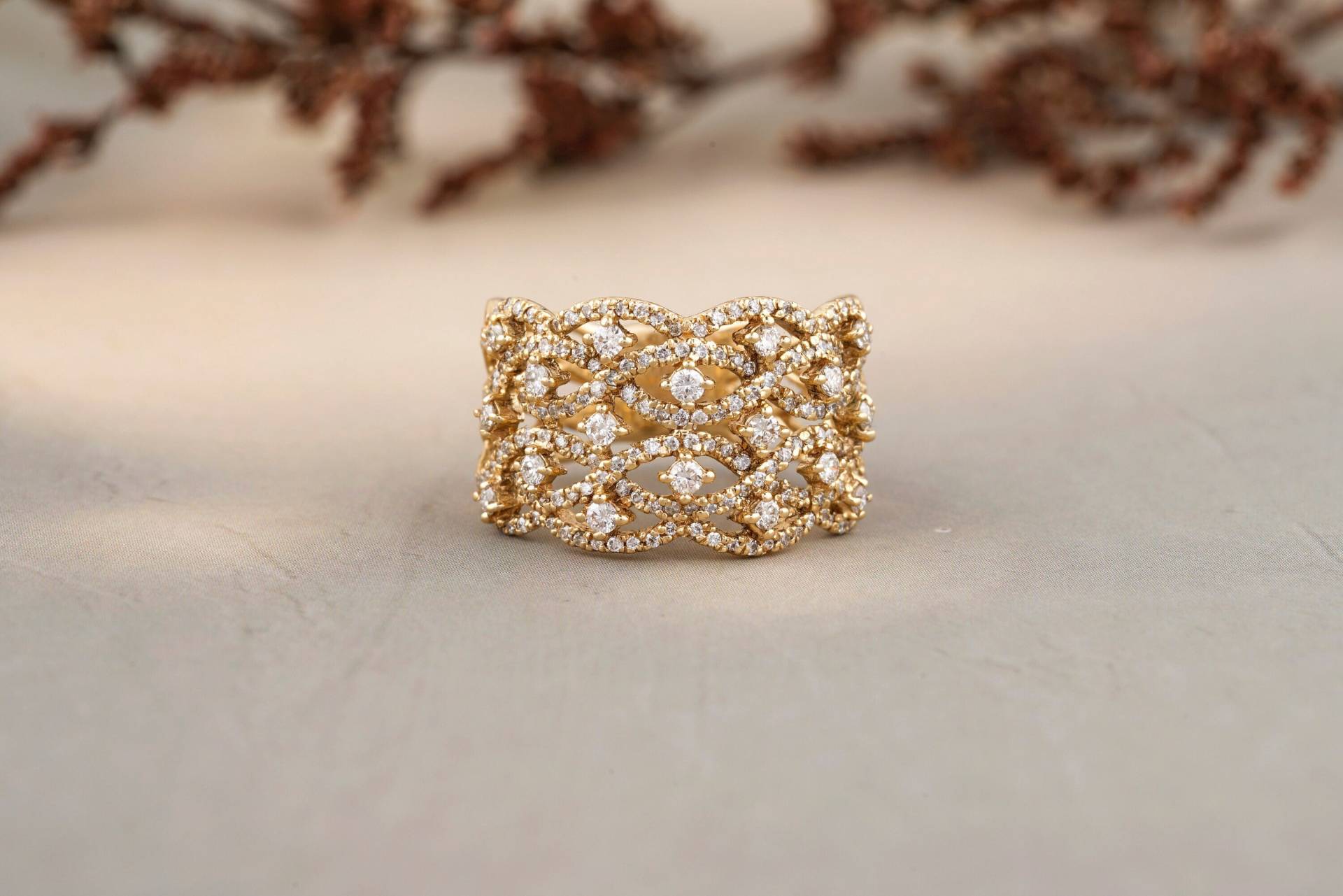 statement Diamantring, 14K Solid Gold Breiter Ring, Infinity Designed Diamant Band, Cocktail Naturdiamanten, Geschenk Für Sie von diamondaffaire