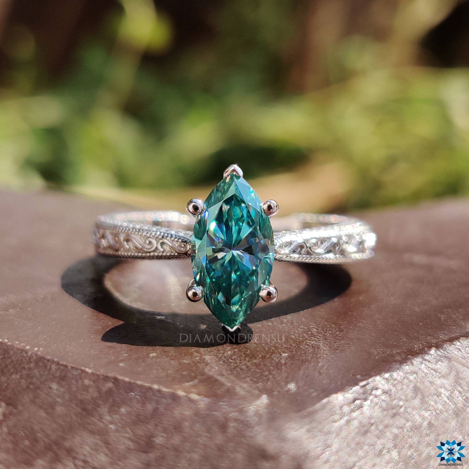 1.28 Ct Marquise-Schliff Cyan Blue Moissanite Verlobungsring, Art-Deco Solitaire-Ehering, Handgemachter Ring, Jahrestagsgeschenk, Ring Für Frauen von diamondrensu