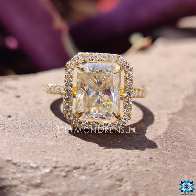 4.27 Ctw Hellgelber Moissanit Ring | Strahlender Halo Verlobungsring Ehering 14Kt Gelbgold Pave Einstellung Braut von diamondrensu