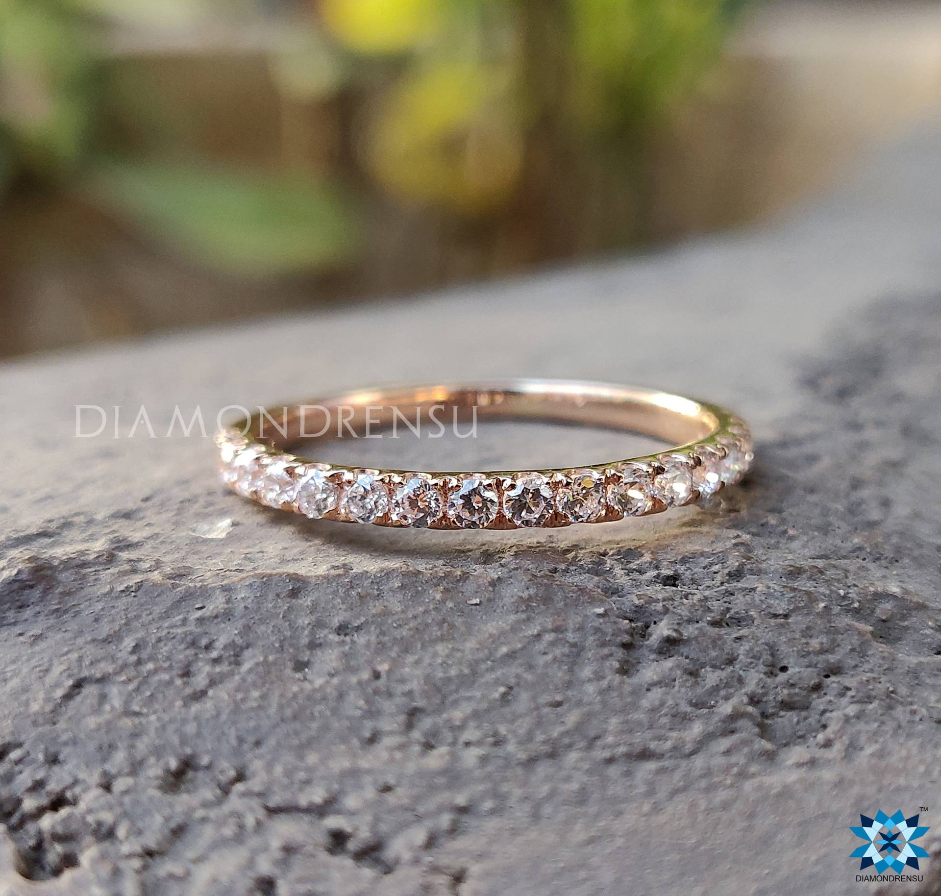 Halbes Eternity Band | 0.34 Tcw Rundes Farbloses Moissanit Ehering Bequemes Rosengold Verlobungsring von diamondrensu