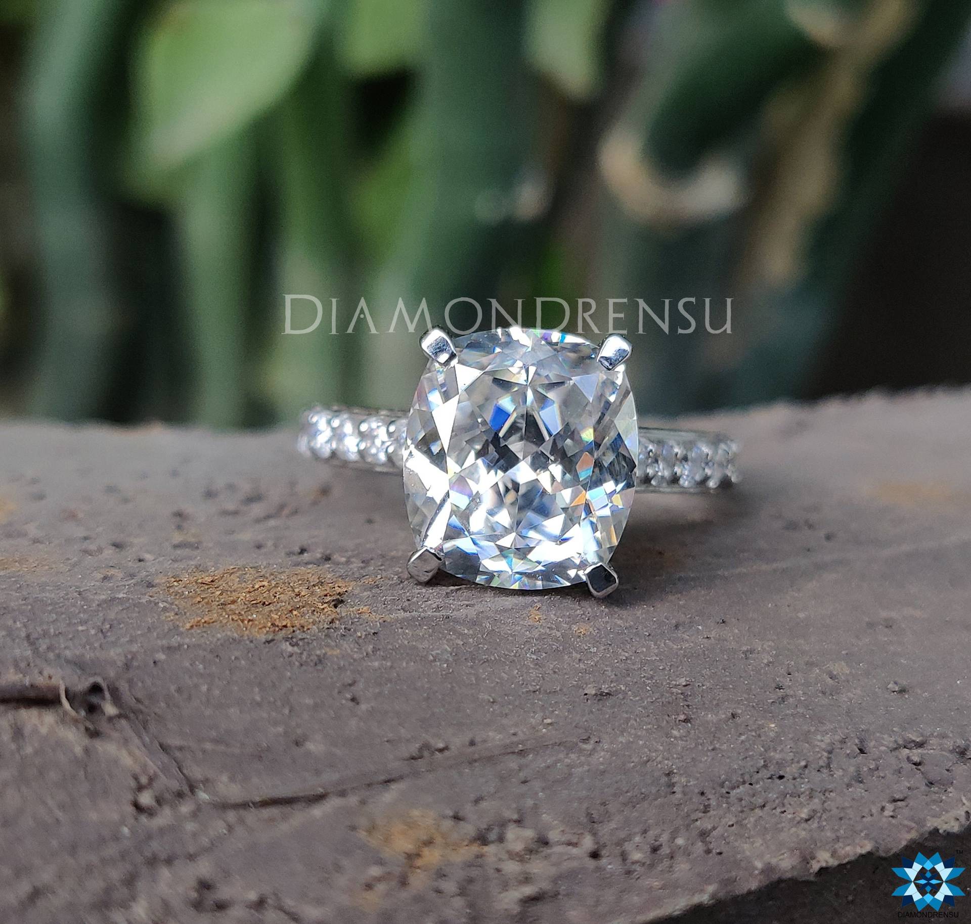 Kissen Göttliche Farblos Moissanit Ring | 4.15 Ctw Divine Verlobungsring 14Kt Weißgold Ehering Hochzeits Set von diamondrensu