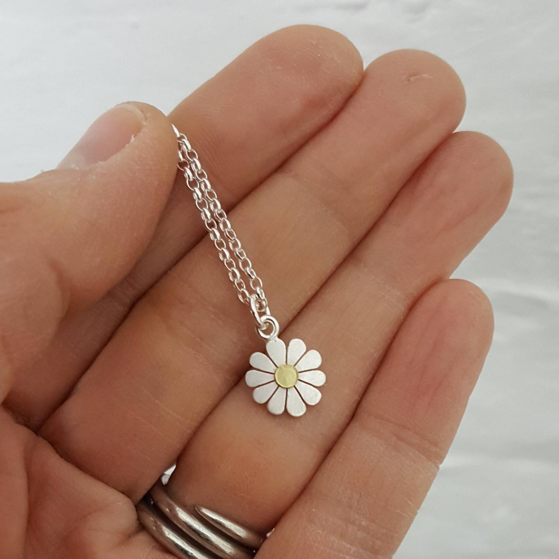 Kleine Gänseblümchen-Halskette Aus Silber Und 750Er Gold von dianagreenwood