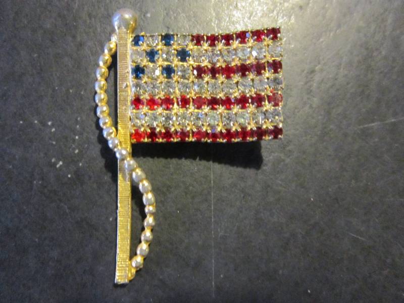 Ausverkauf... Usa... Flagge Pin.rhinestone Pin, Roten, Weißen Und Blauen Steine, Vtg Pin von diddle47