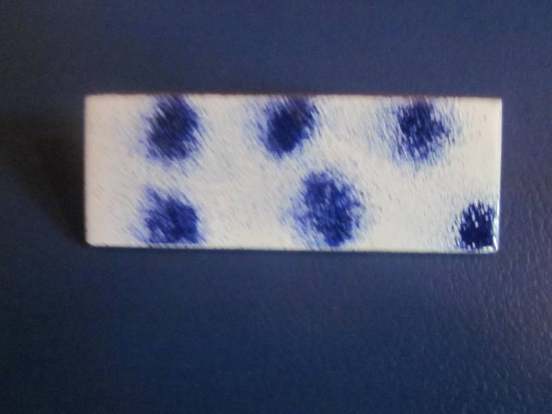 Emaille Auf Kupfer Pin Künstler Signiert, Blauen Punkten, Jahrgang Stift, Maine von diddle47