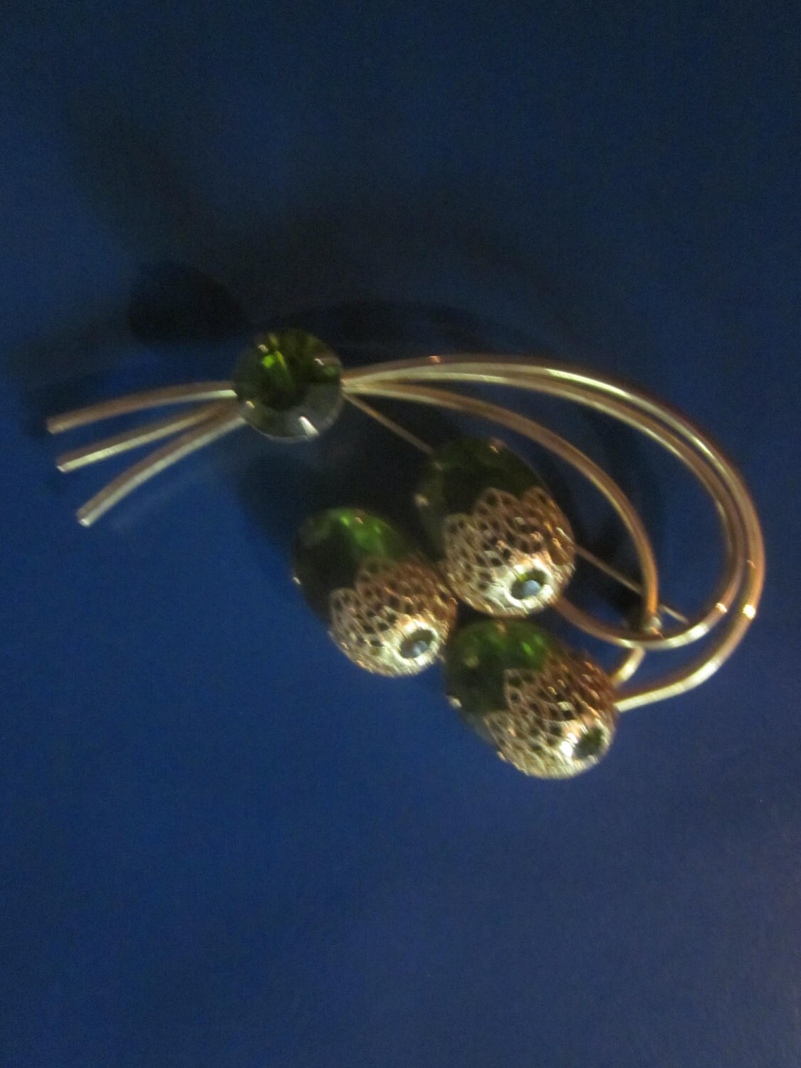 Jahrgang Sarah Coventry Pin, Lge Brosche, Grüne Steine Wunderschöne Jahrgang Sarah Coventry Pin, Lge Brosche, Grüne Steine Wunderschöne von diddle47