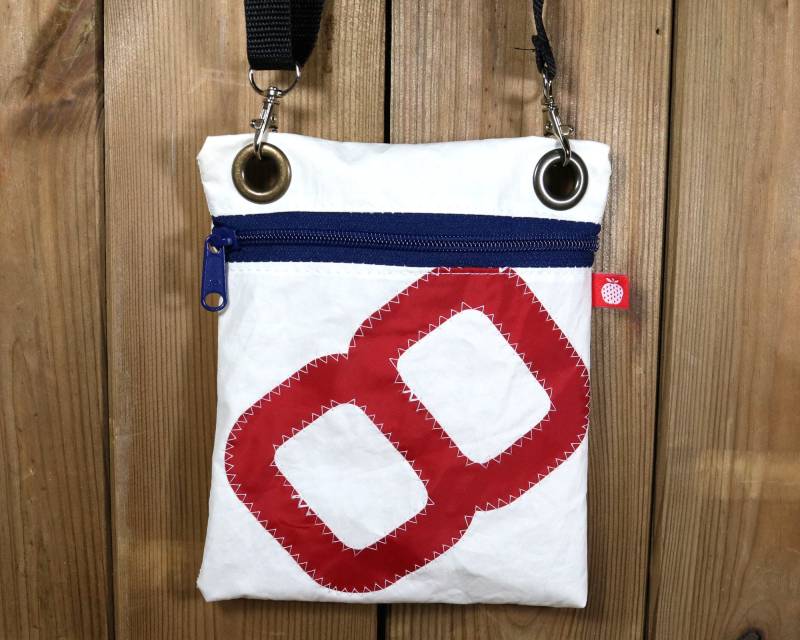 Lütte - Umhängetasche Handytasche Aus Segel Recycling Lütte - Umhängetasche Handytasche Aus Segel Recycling von dieKunterbunten