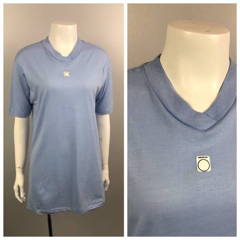 1980Er Jahre Licht Blau Fadenscheinigen T T Shirt/80Er Retro-Hipster Basic Sportlich Ungetragen Kleine Damen von diggerodellvintage
