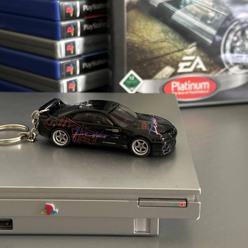 Leckere Chrysantheme Skyline R33 Gtr Hot Wheels Taschenanhänger von dihako