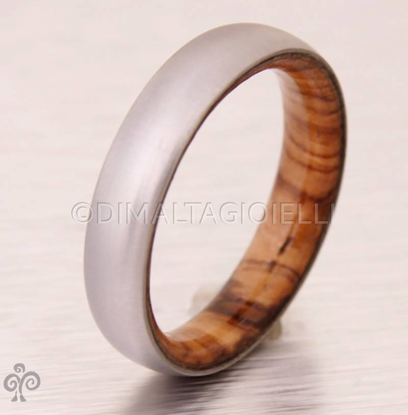 Holzring Titan Olivenholzring Trauring Unikat Olivenholz Ehering von dimaltagioielli