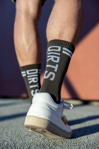 dirts Big Font Socks, Khaki von dirts