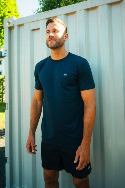 dirts Classic Athletic T-Shirt dirts Classic Athletic T-Shirt von dirts