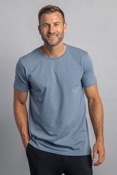 dirts Premium Blank T-Shirt SLIM von dirts