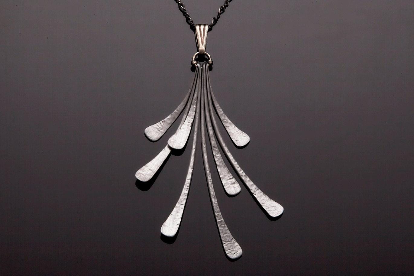 6 Jahre Jahrestag Eisen Halskette - Flash Necklace. Moderner Anhänger. Fransen Boho Halskette. Statement Für Die Frau. Jubiläum Geschenk von dirtyprettyartwear