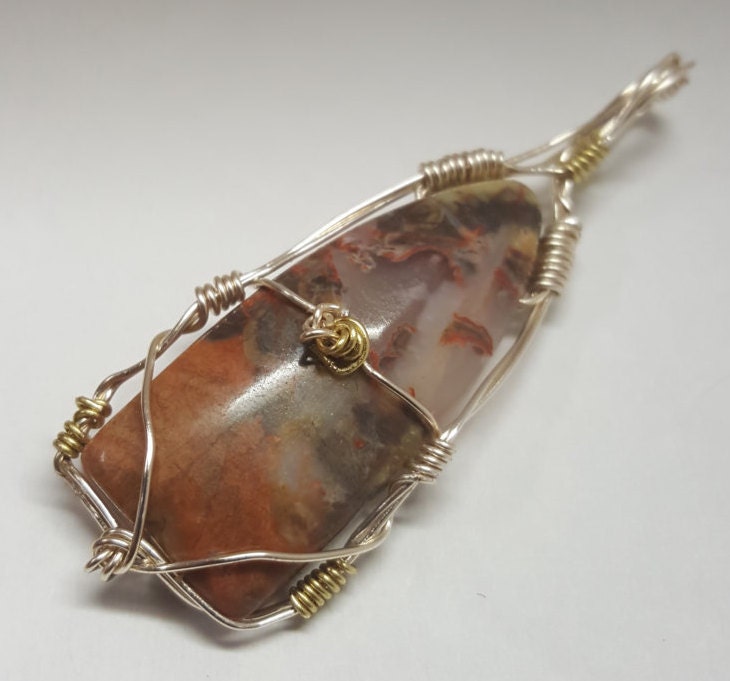 Zwei Ton Rosette Wirework Agate Pfeilspitze von discursive
